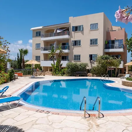 شقة Hermes Gardens بافوس