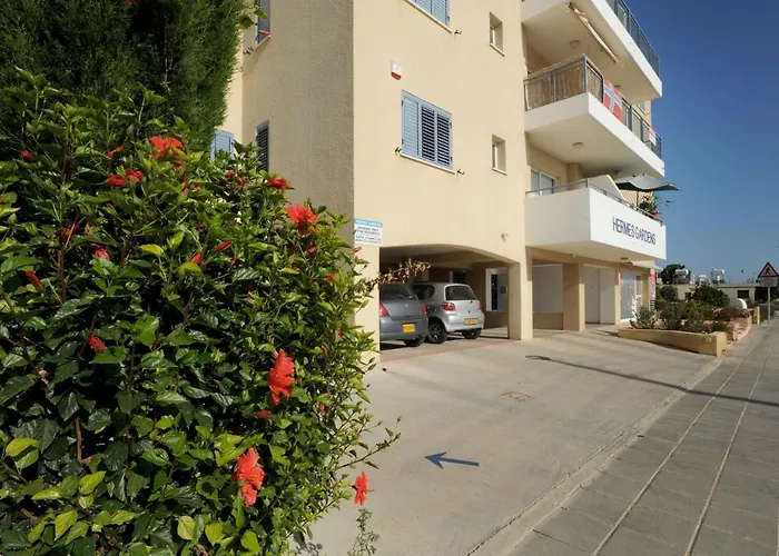 Hermes Gardens パ フォス